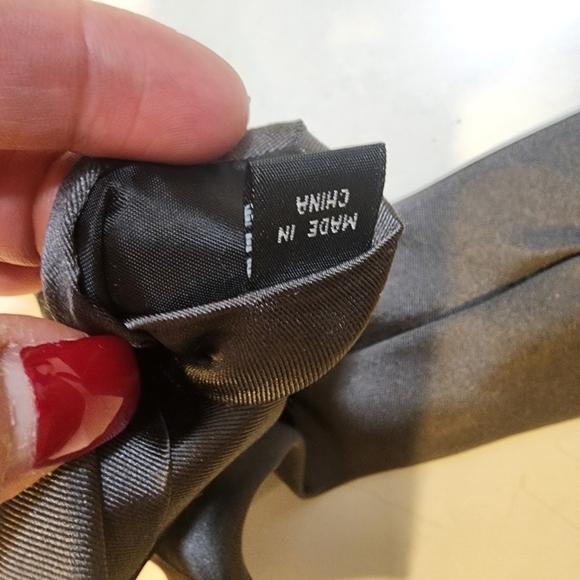 ARROW Gray 100% Silk Slim Tie - Picture 5 of 8
